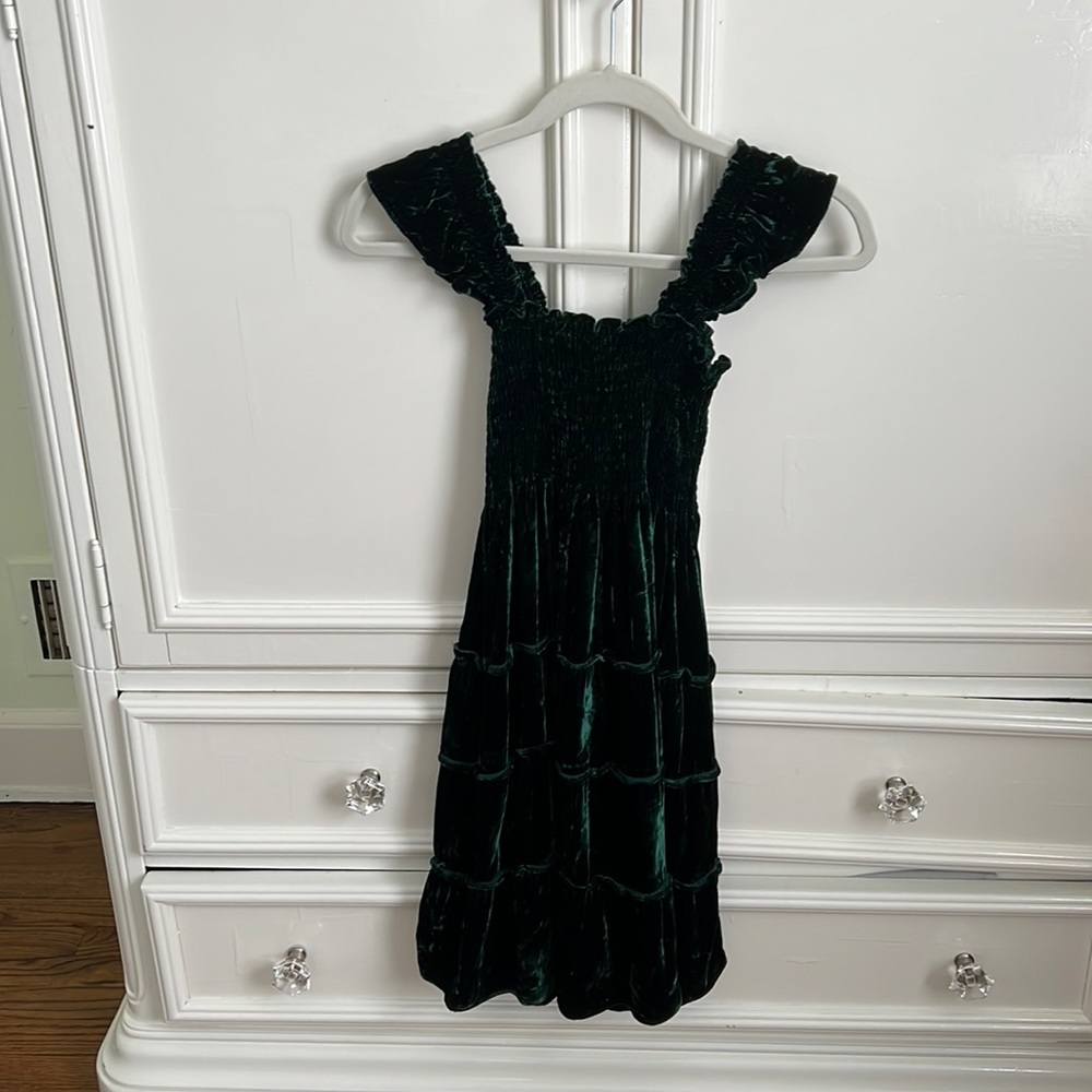 Children’s Hill House Home Green Velvet Nap Dress size 9/ 10 years old